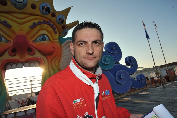Ingrandisci la foto