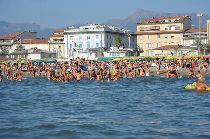 Ingrandisci la foto