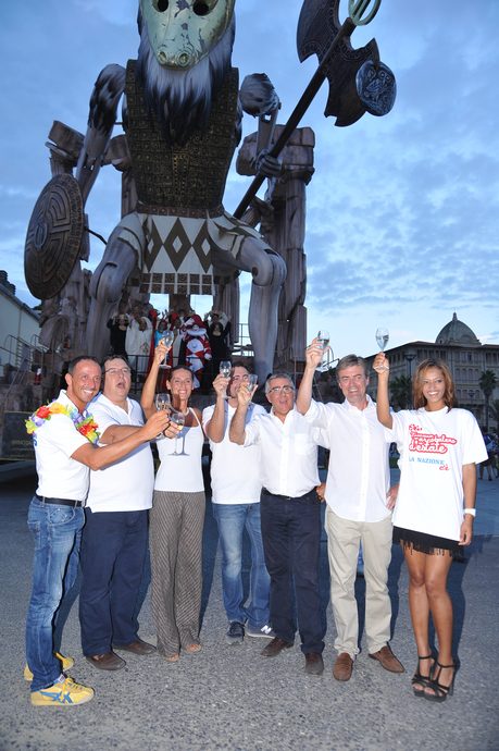 Ingrandisci la foto