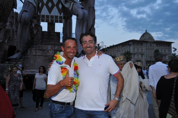 Ingrandisci la foto
