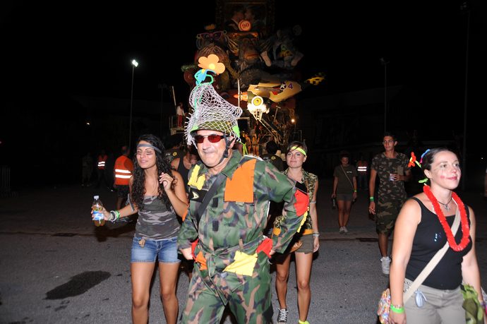 Ingrandisci la foto
