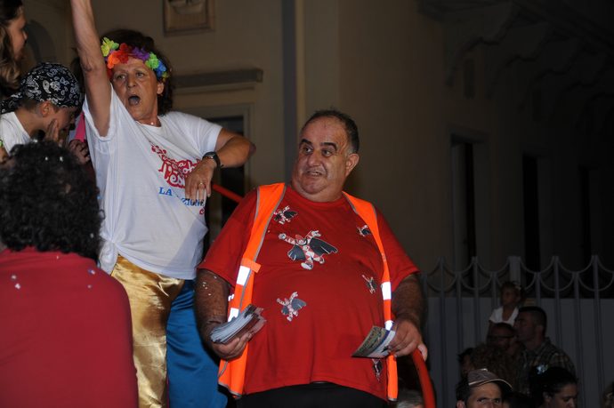 Ingrandisci la foto