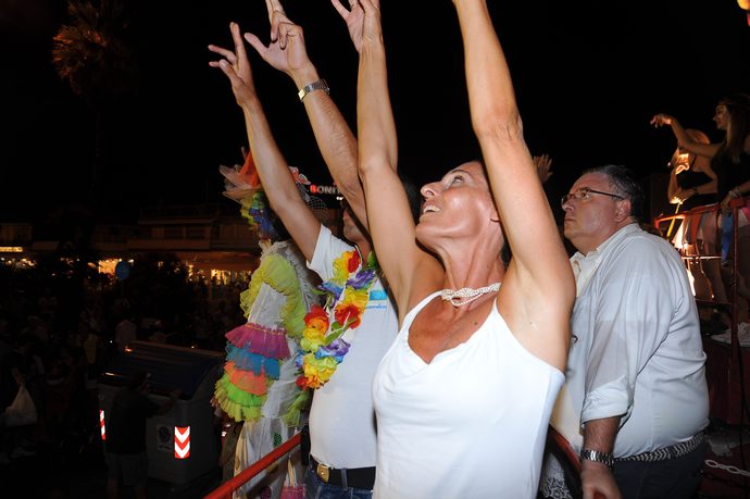 Ingrandisci la foto