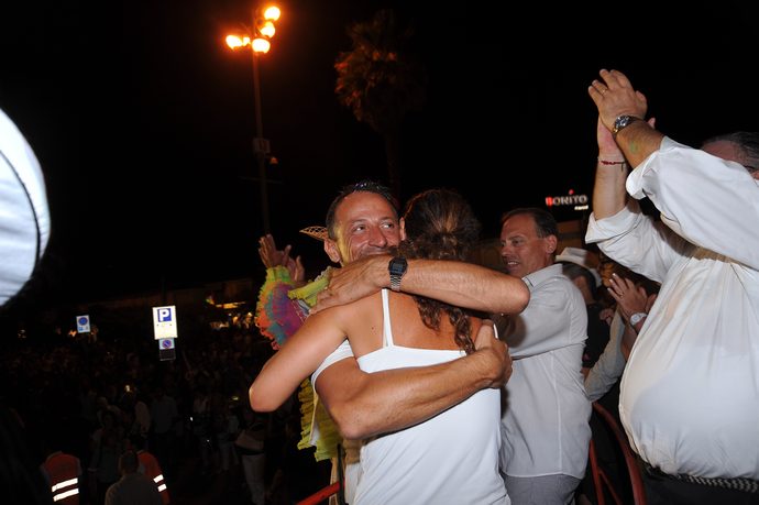 Ingrandisci la foto