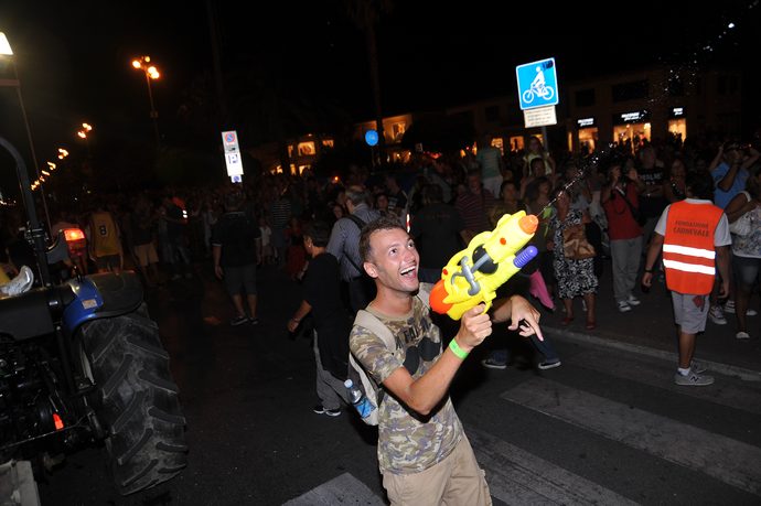 Ingrandisci la foto