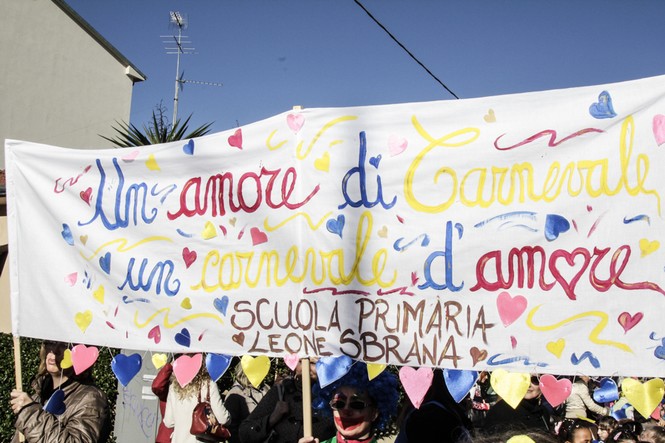 Ingrandisci la foto