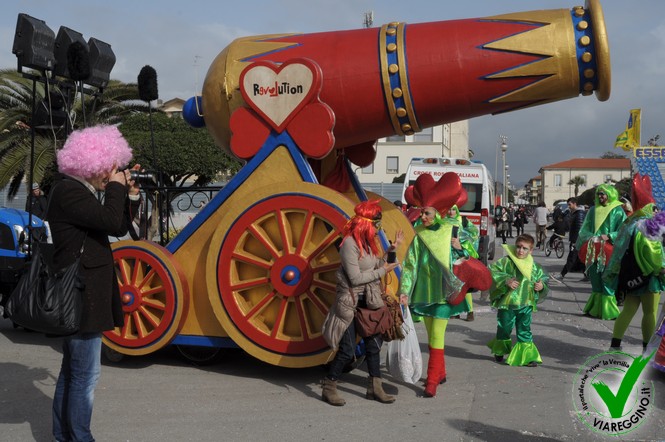 Ingrandisci la foto