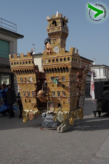 Ingrandisci la foto