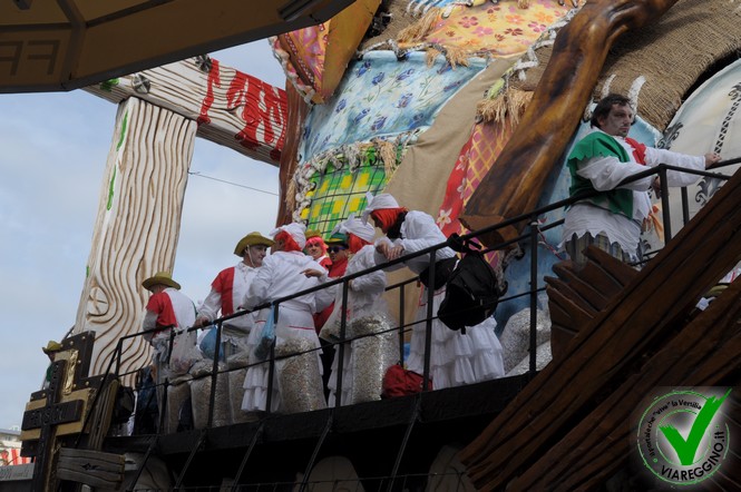 Ingrandisci la foto