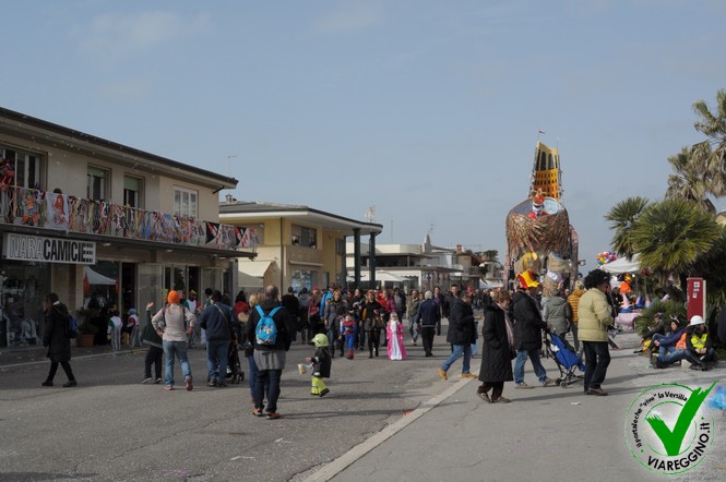 Ingrandisci la foto