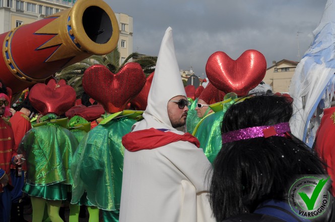 Ingrandisci la foto