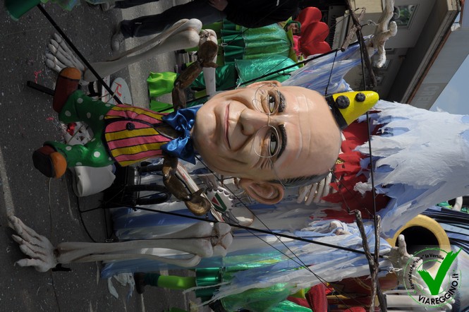 Ingrandisci la foto