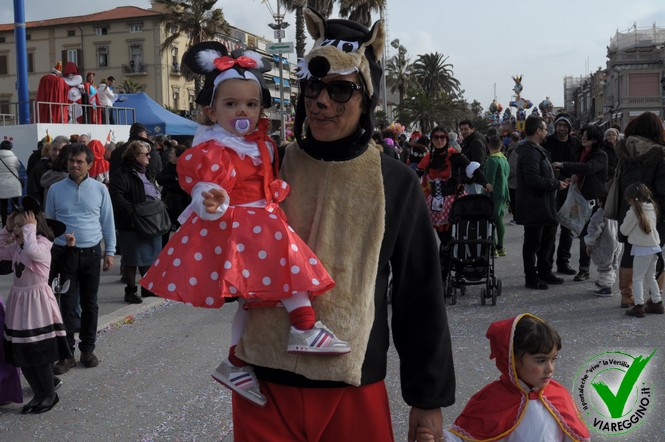 Ingrandisci la foto