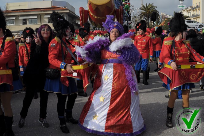 Ingrandisci la foto