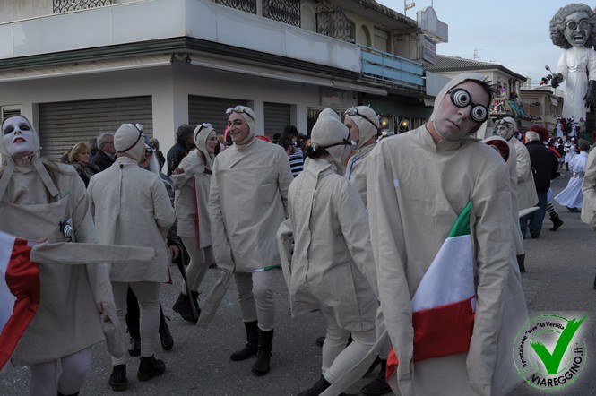 Ingrandisci la foto