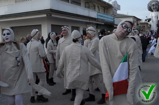 Ingrandisci la foto