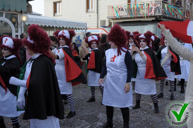 Ingrandisci la foto