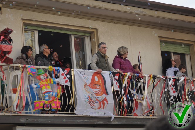 Ingrandisci la foto