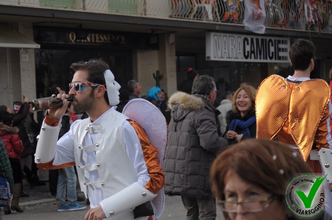 Ingrandisci la foto