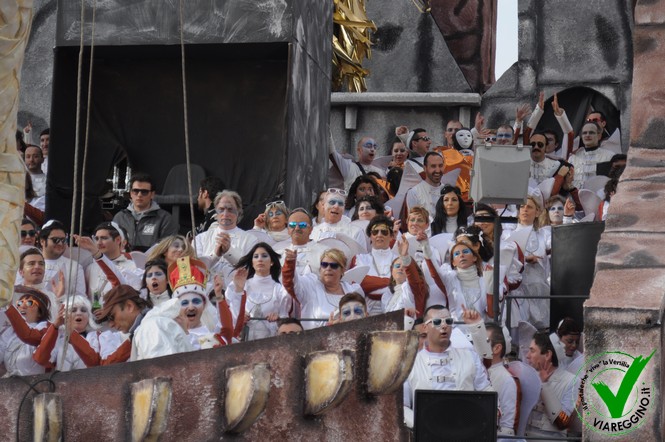 Ingrandisci la foto
