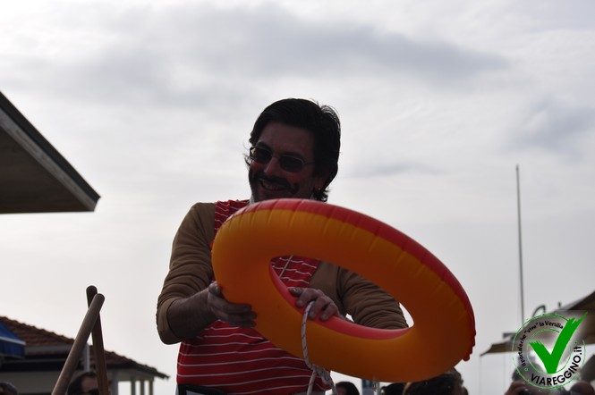 Ingrandisci la foto