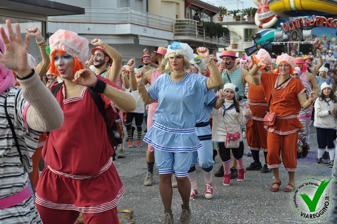 Ingrandisci la foto