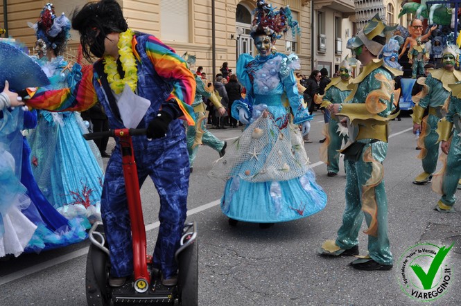 Ingrandisci la foto