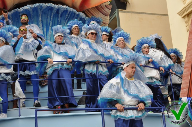 Ingrandisci la foto
