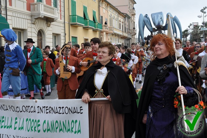 Ingrandisci la foto
