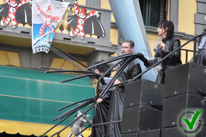 Ingrandisci la foto