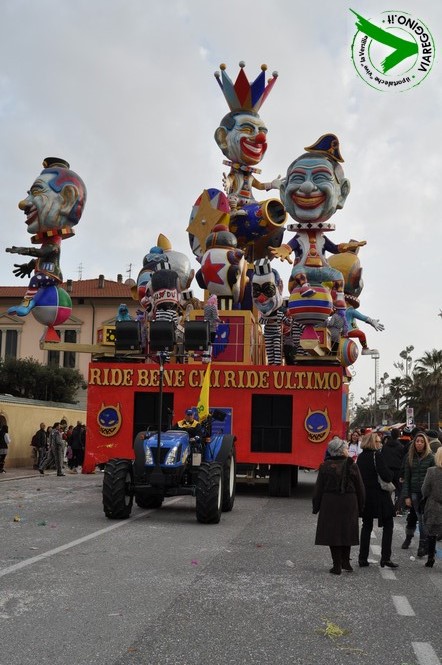 Ingrandisci la foto