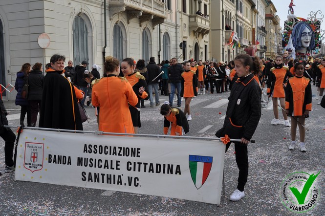 Ingrandisci la foto