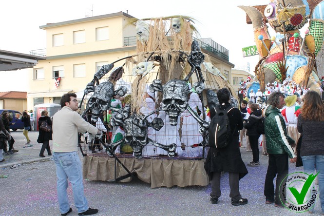 Ingrandisci la foto