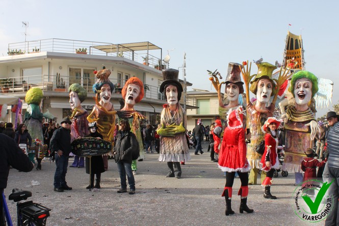 Ingrandisci la foto