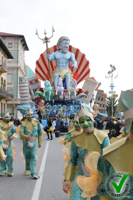 Ingrandisci la foto