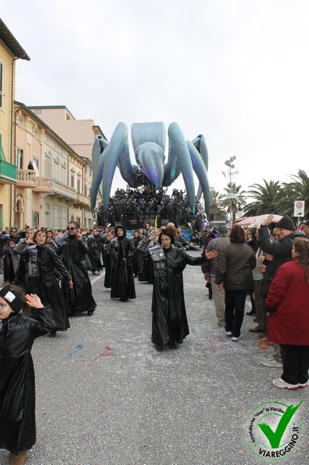 Ingrandisci la foto