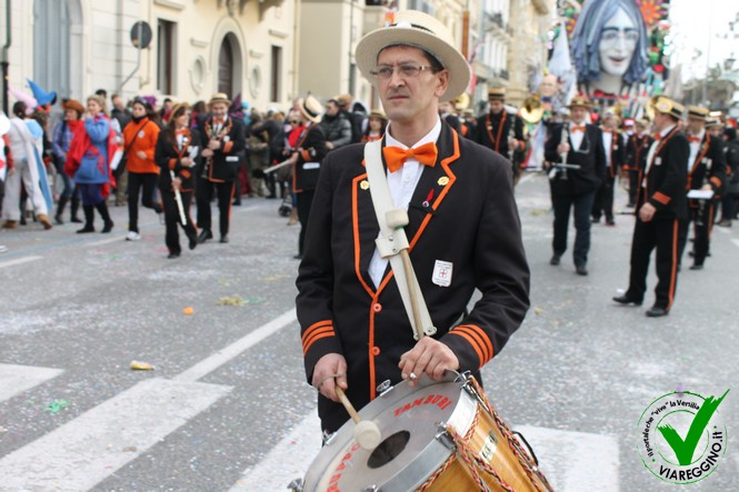 Ingrandisci la foto