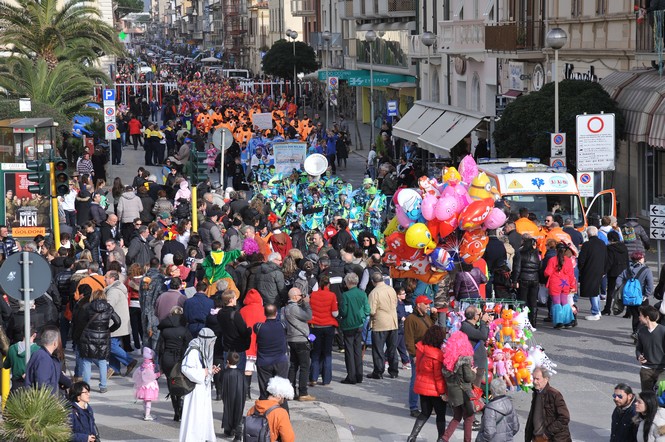 Ingrandisci la foto