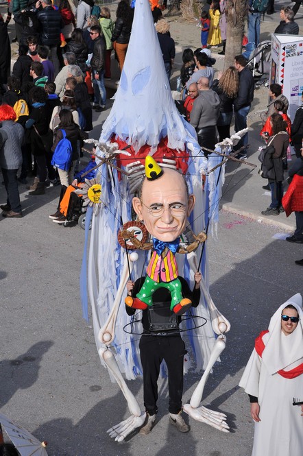 Ingrandisci la foto