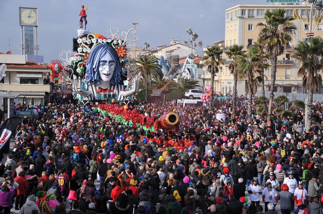 Ingrandisci la foto