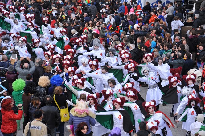 Ingrandisci la foto