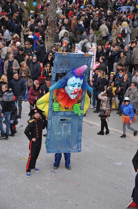 Ingrandisci la foto
