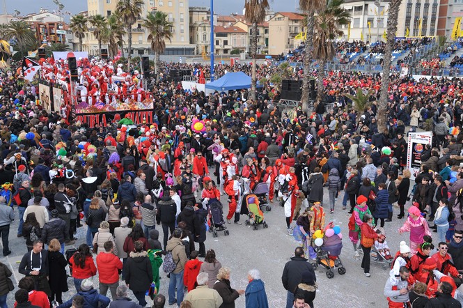 Ingrandisci la foto