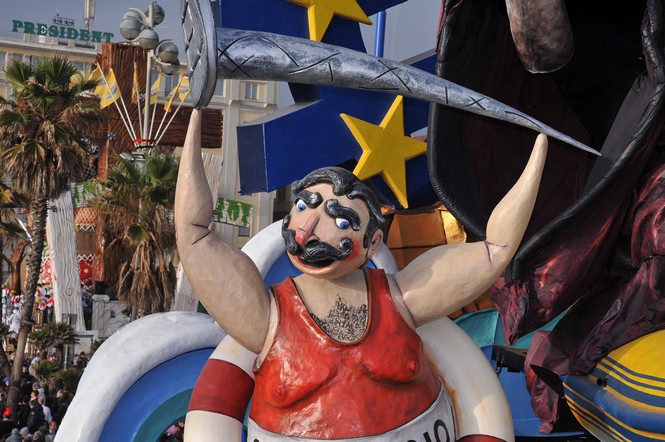 Ingrandisci la foto