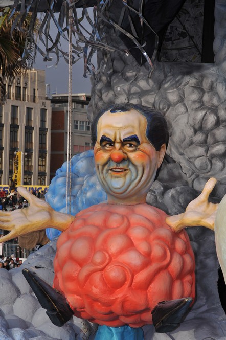 Ingrandisci la foto