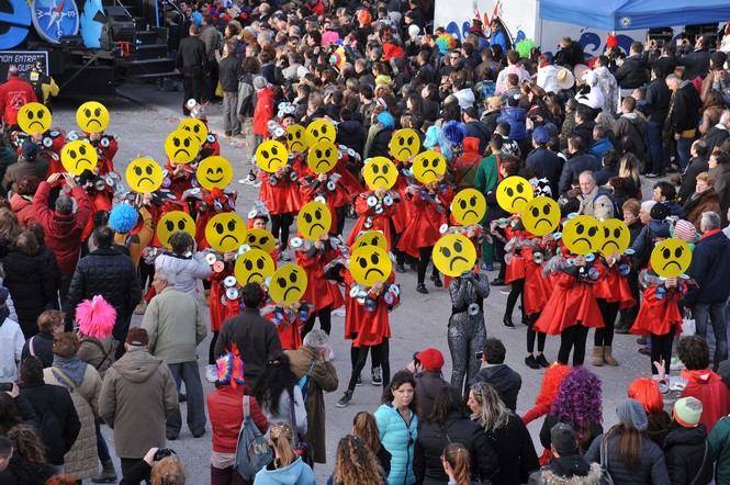 Ingrandisci la foto