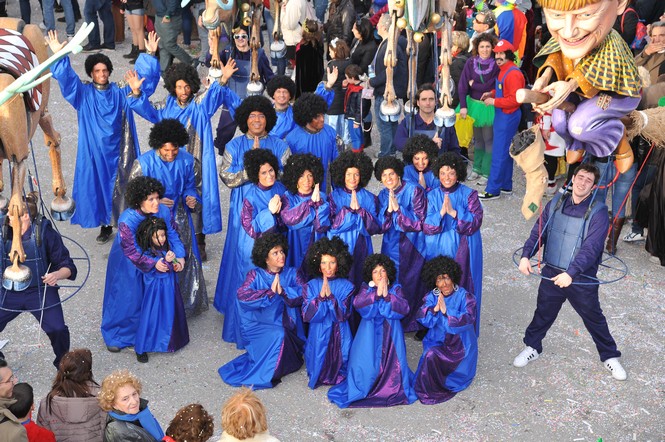 Ingrandisci la foto