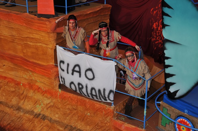 Ingrandisci la foto
