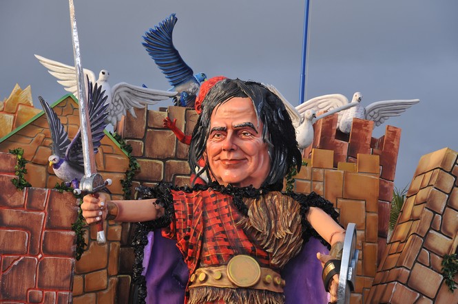 Ingrandisci la foto