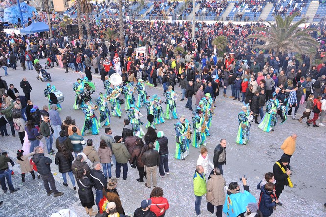 Ingrandisci la foto